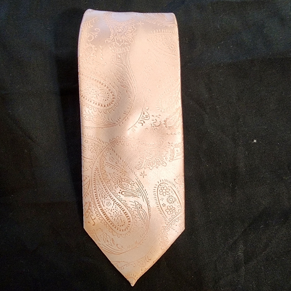 Vintage Toronto Tie, no materials listed, light pink, 60x3.5 inches.
